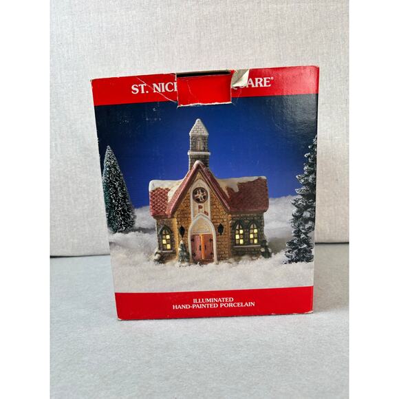 Vintage St. Nicholas Square Lighted Hand Painted Porcelain Church Chapel 90s - Picture 6 of 7